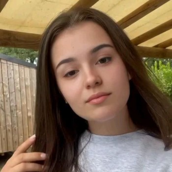 daniella024
